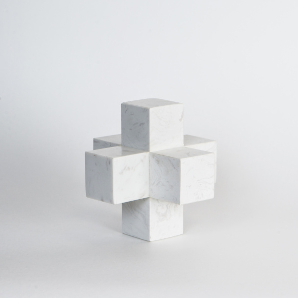 Статуэтка "StoneCross", большая, белая