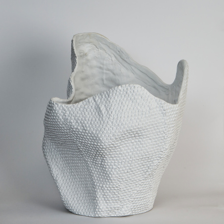 Кашпо Серия "Dragon Scales" среднее, белое