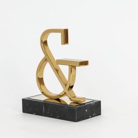 Статуэтка "&"