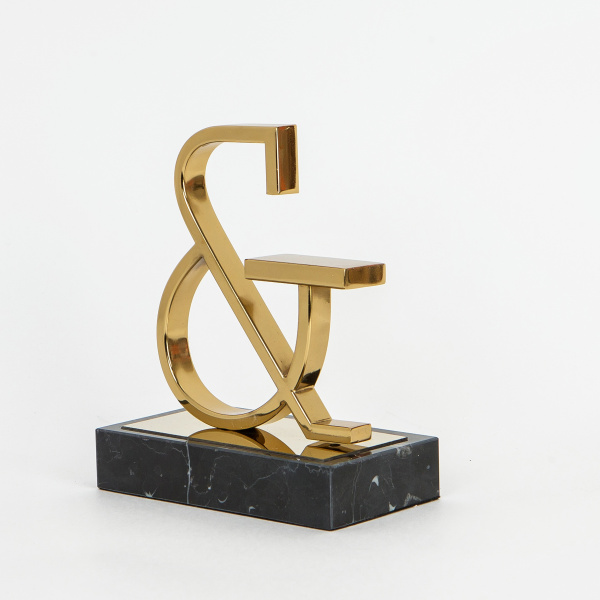 Статуэтка "&"